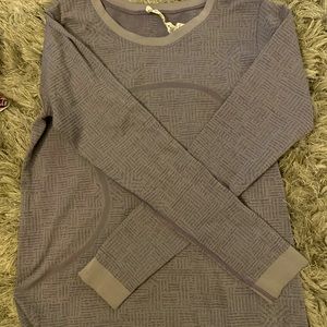 Lululemon relaxed swiftly